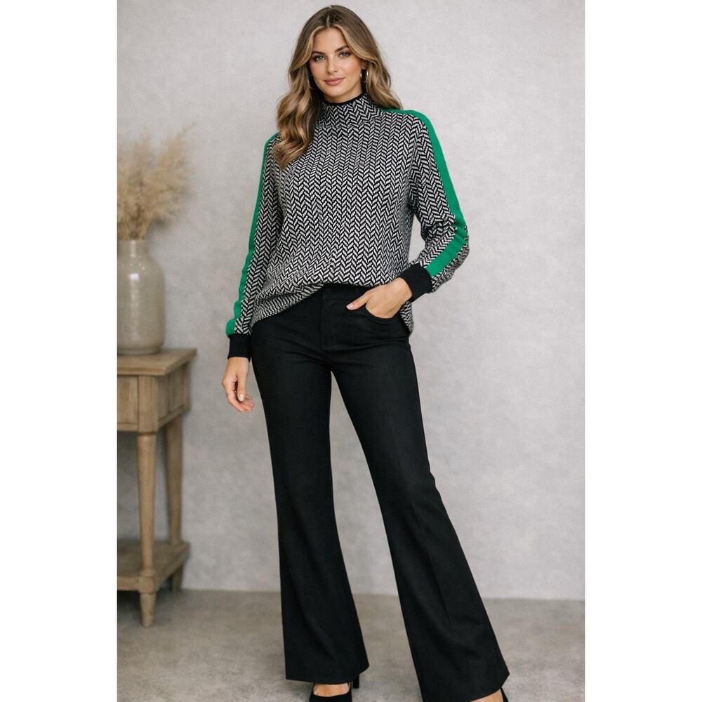 Cezele Black White Herringbone Knit Sweater Green Shoulder Stripe Size M